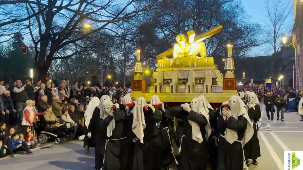 La histórica Procesión del Santo Entierro de Pamplona